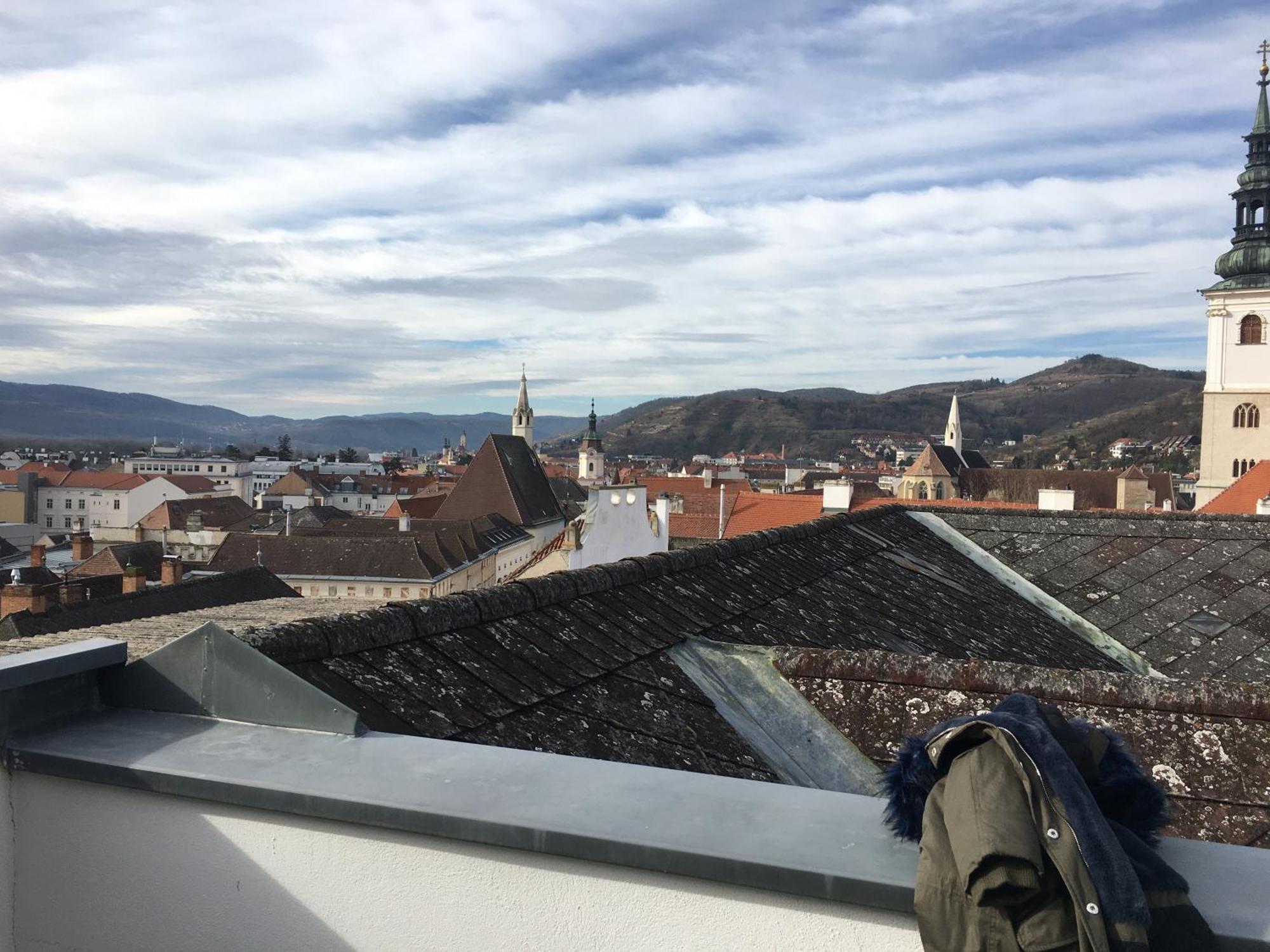 Terrassen Appartement Ueber Den Daechern Von Krems Exterior foto